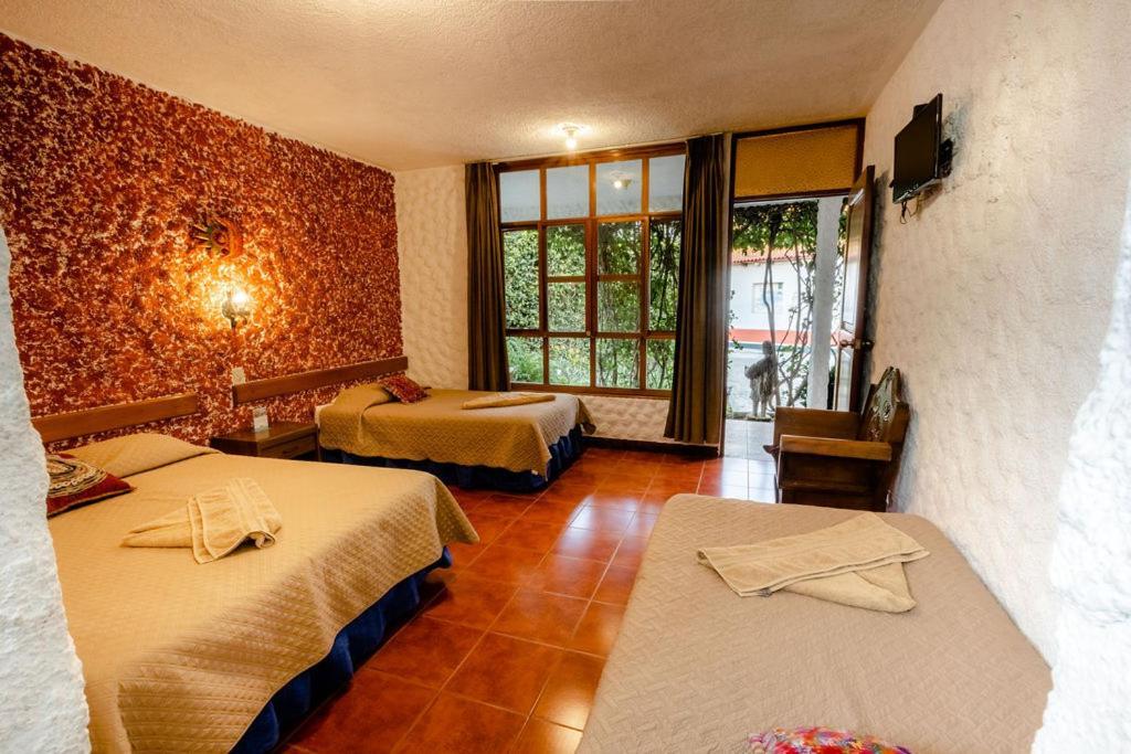 Hotel Fonda Del Sol Panajachel Exterior photo